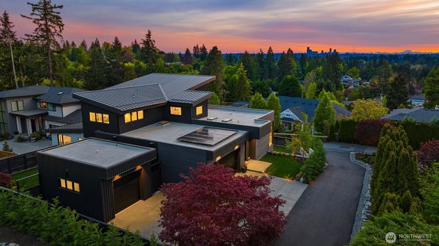 1032 89th Avenue NE, Bellevue, WA 98004