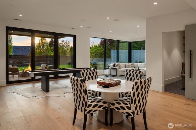 1032 89th Avenue NE, Bellevue, WA 98004