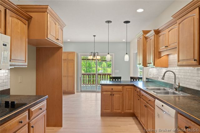 5869 W Luther Road, Floyds Knobs, IN 47119