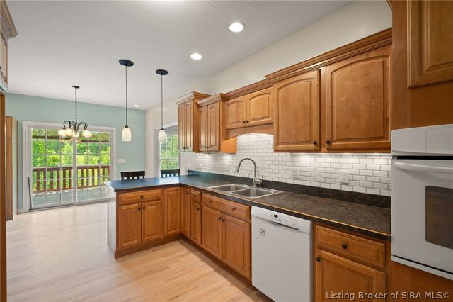 5869 W Luther Road, Floyds Knobs, IN 47119