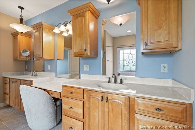 5869 W Luther Road, Floyds Knobs, IN 47119