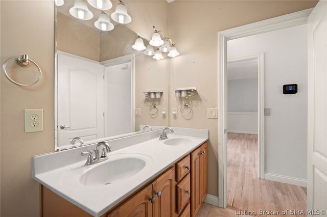 5869 W Luther Road, Floyds Knobs, IN 47119