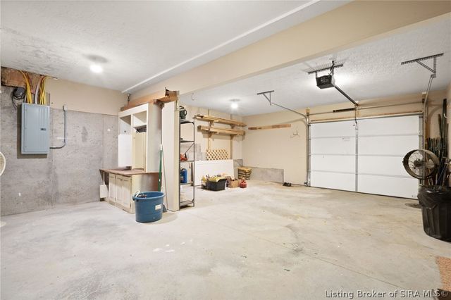 5869 W Luther Road, Floyds Knobs, IN 47119