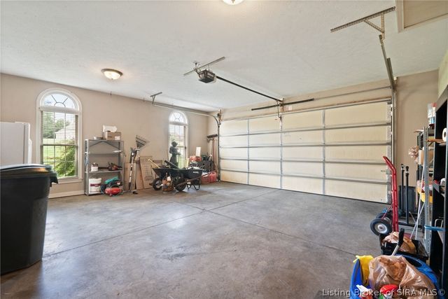 5869 W Luther Road, Floyds Knobs, IN 47119