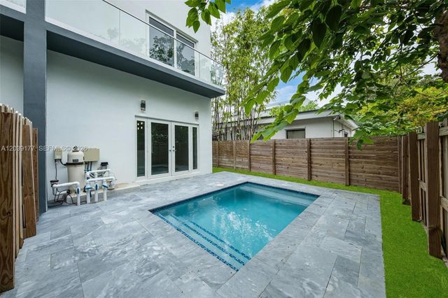 3142 Carter St 3142 3142, Miami, FL 33133