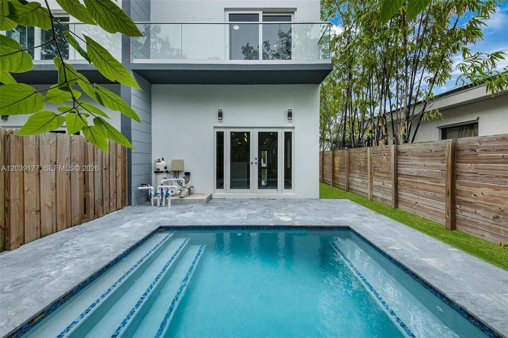 3142 Carter St 3142 3142, Miami, FL 33133