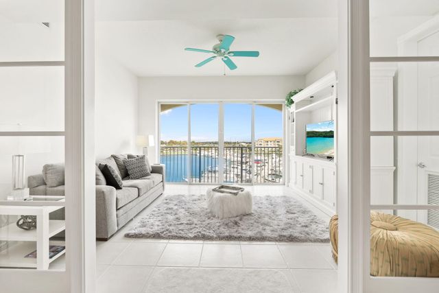 14 Harbour Isle Drive W Ph01, Fort Pierce, FL 34949