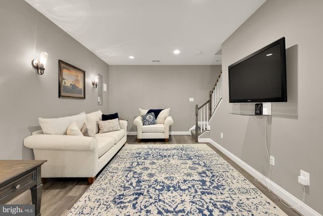 15931 WOODS CENTER RD, Silver Spring, MD 20906
