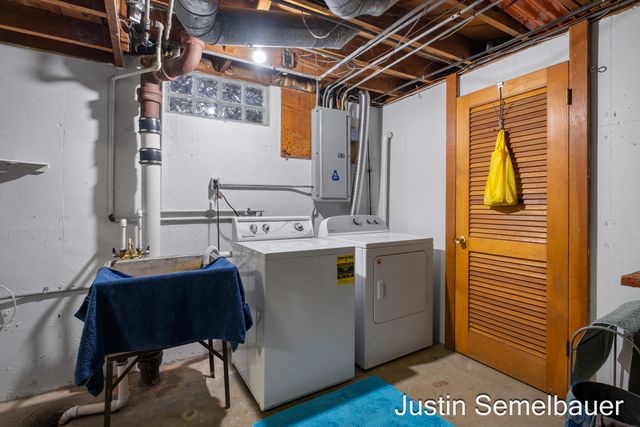 2248 Elliott Street Se, City Of Grand Rapids, MI 49506