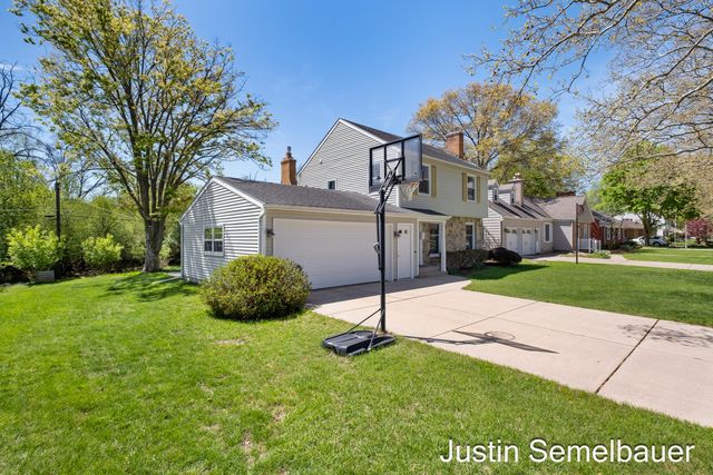 2248 Elliott Street Se, City Of Grand Rapids, MI 49506