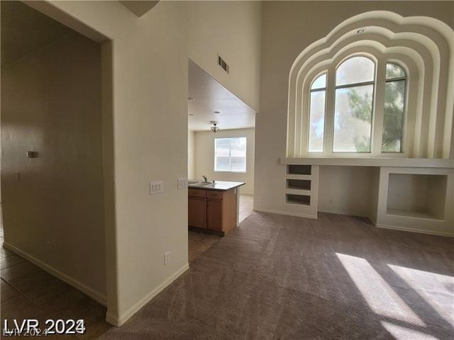 7817 Falconwing Avenue, Las Vegas, NV 89131