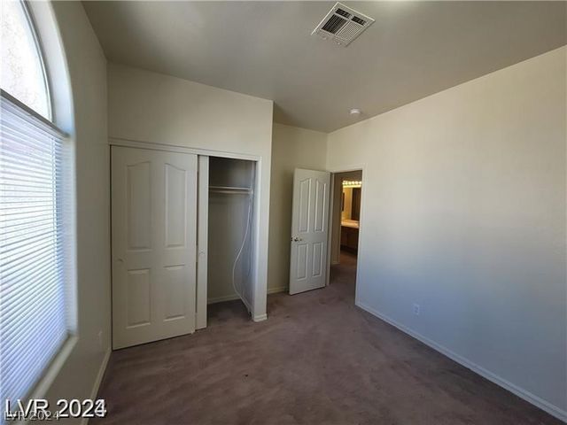 7817 Falconwing Avenue, Las Vegas, NV 89131