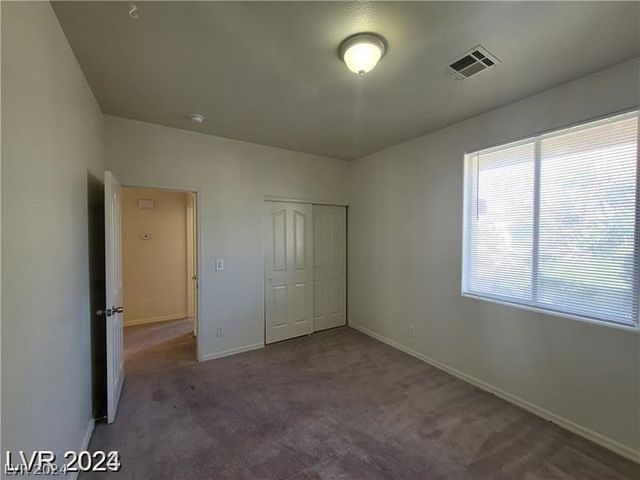 7817 Falconwing Avenue, Las Vegas, NV 89131