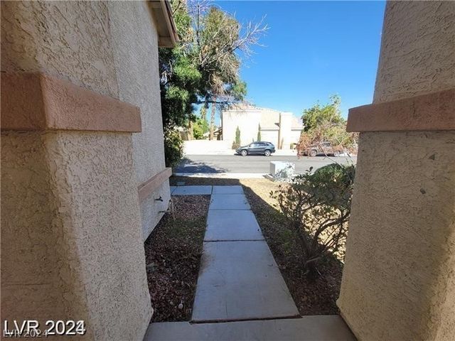 7817 Falconwing Avenue, Las Vegas, NV 89131