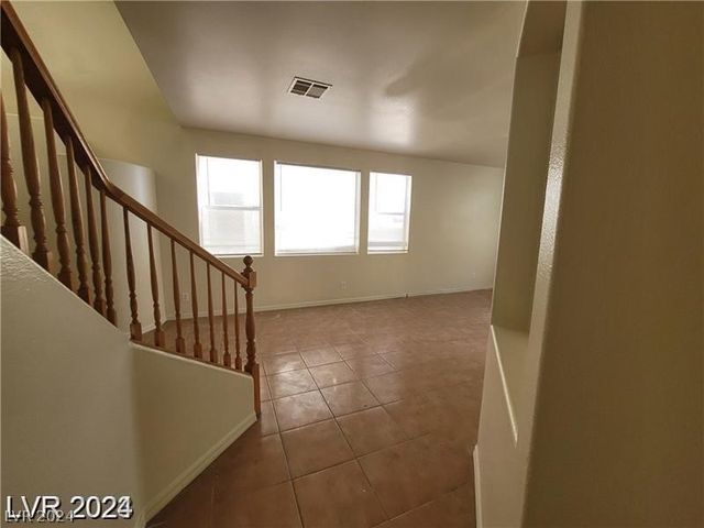 7817 Falconwing Avenue, Las Vegas, NV 89131