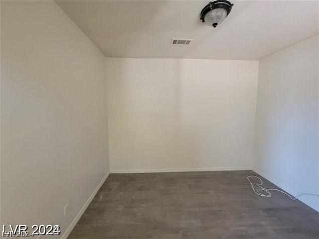 7817 Falconwing Avenue, Las Vegas, NV 89131