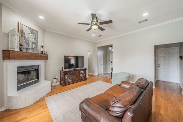 2720 Cedar Springs Court, Bedford, TX 76021