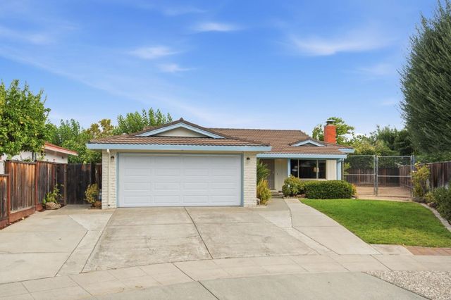 573 Chickasaw Court, San Jose, CA 95123