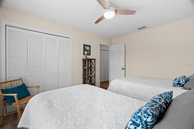 377 MOORINGS COVE DRIVE 9H, Tarpon Springs, FL 34689