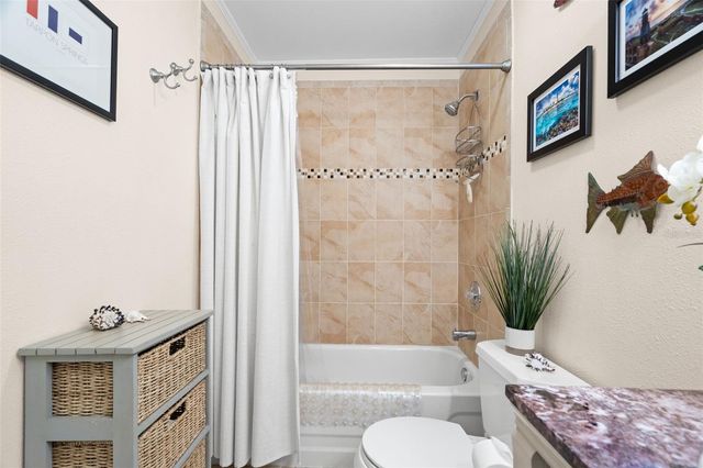 377 MOORINGS COVE DRIVE 9H, Tarpon Springs, FL 34689