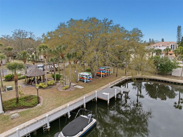 377 MOORINGS COVE DRIVE 9H, Tarpon Springs, FL 34689