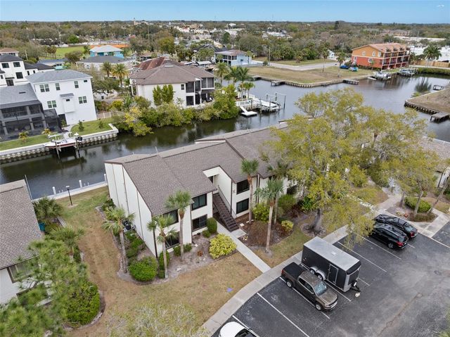 377 MOORINGS COVE DRIVE 9H, Tarpon Springs, FL 34689