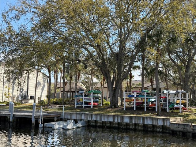 377 MOORINGS COVE DRIVE 9H, Tarpon Springs, FL 34689