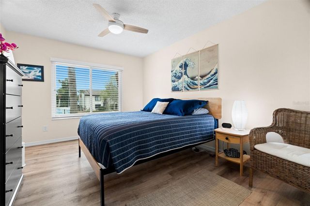 377 MOORINGS COVE DRIVE 9H, Tarpon Springs, FL 34689