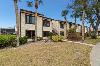 377 MOORINGS COVE DRIVE 9H, Tarpon Springs, FL 34689