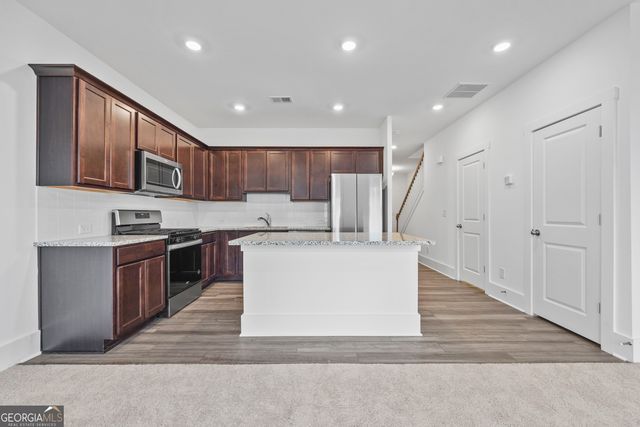 1520 Parks Edge Lane NW, Atlanta, GA 30318