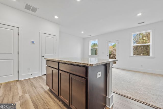 1520 Parks Edge Lane NW, Atlanta, GA 30318