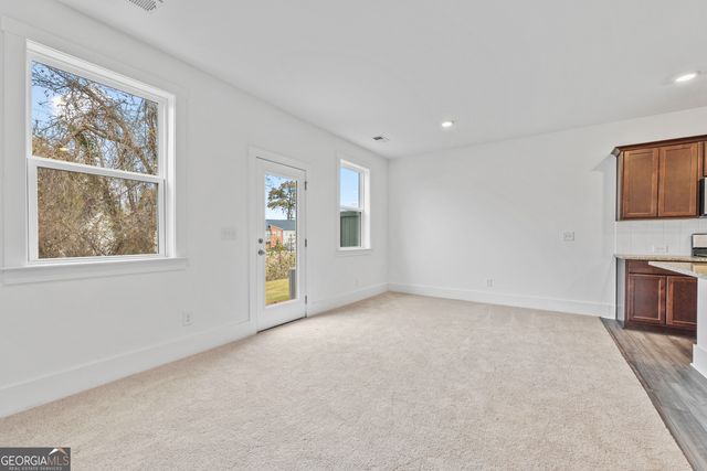 1520 Parks Edge Lane NW, Atlanta, GA 30318