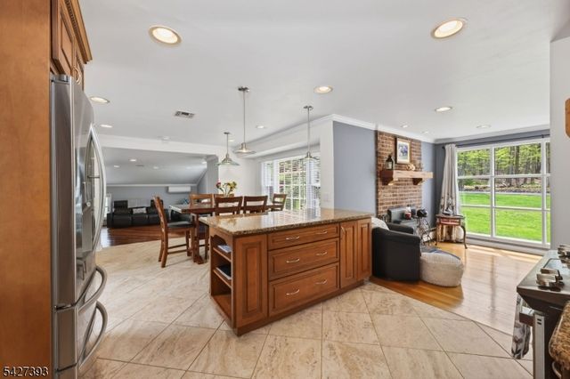 2217 Brookside Dr, Bridgewater Twp., NJ 08836