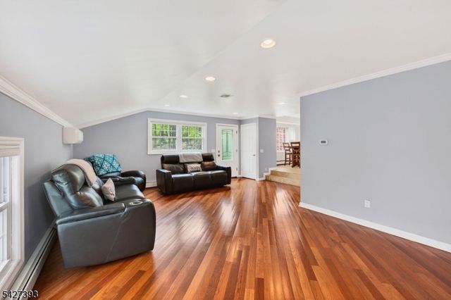 2217 Brookside Dr, Bridgewater Twp., NJ 08836