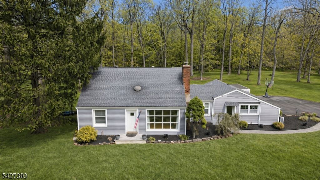 2217 Brookside Dr, Bridgewater Twp., NJ 08836