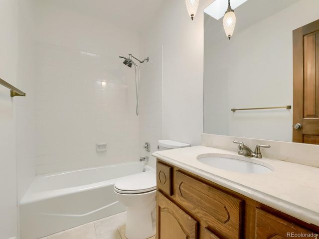15818 E 8th Circle, Aurora, CO 80011