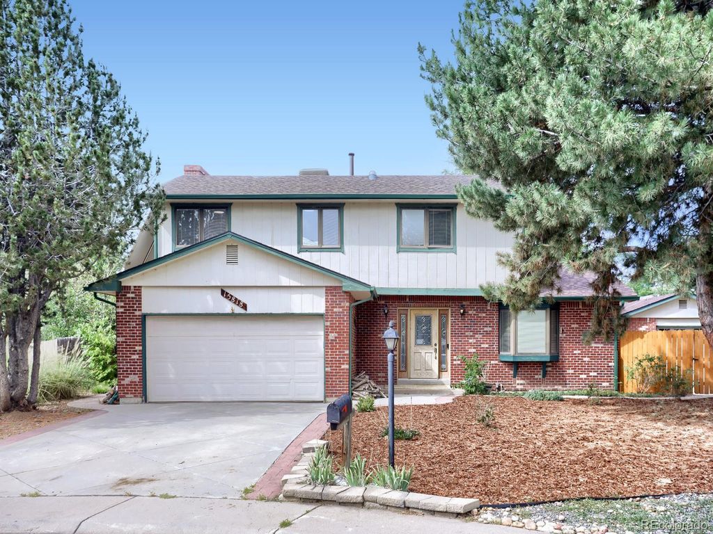 15818 E 8th Circle, Aurora, CO 80011