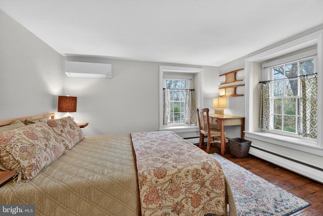 244 E OLD PHILADELPHIA PIKE, Douglassville, PA 19518