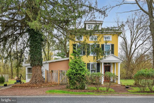 244 E OLD PHILADELPHIA PIKE, Douglassville, PA 19518