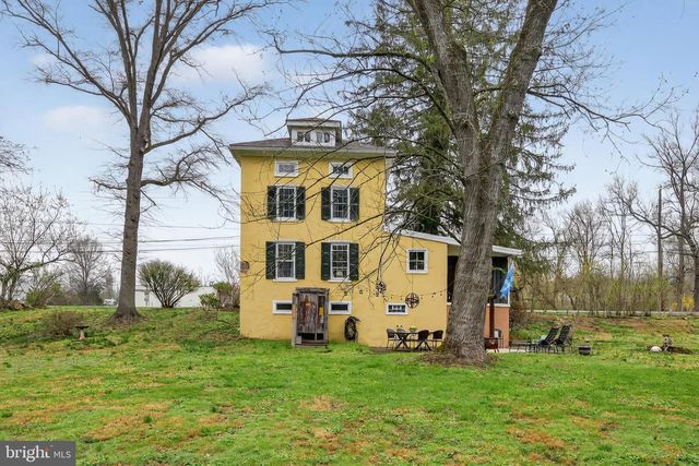 244 E OLD PHILADELPHIA PIKE, Douglassville, PA 19518