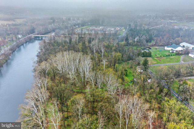 244 E OLD PHILADELPHIA PIKE, Douglassville, PA 19518