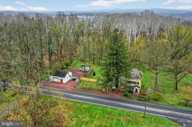 244 E OLD PHILADELPHIA PIKE, Douglassville, PA 19518