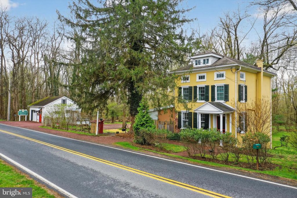 244 E OLD PHILADELPHIA PIKE, Douglassville, PA 19518