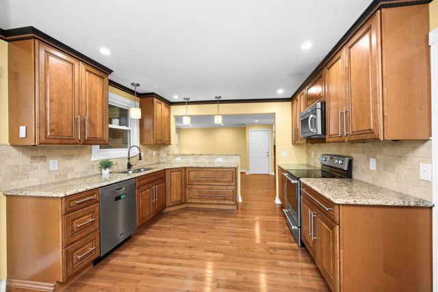 108 Connie Dr, Hendersonville, TN 37075