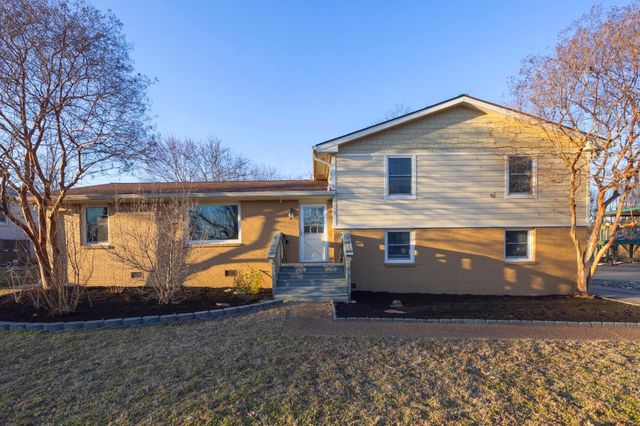108 Connie Dr, Hendersonville, TN 37075