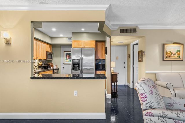 200 Diplomat Pkwy 732, Hallandale Beach, FL 33009