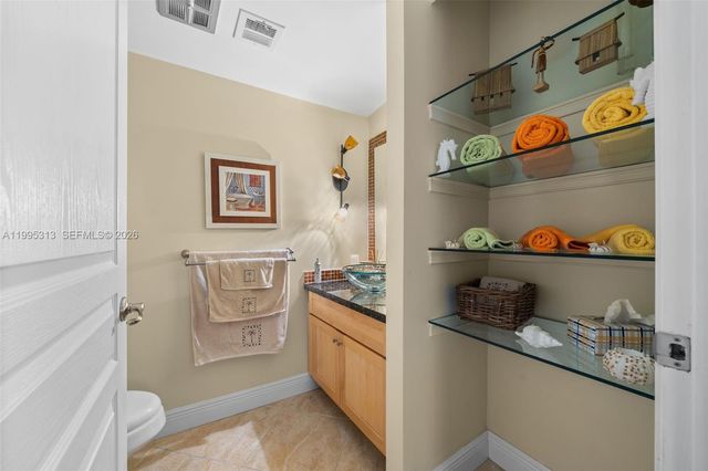 200 Diplomat Pkwy 732, Hallandale Beach, FL 33009