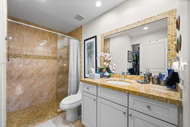 200 Diplomat Pkwy 732, Hallandale Beach, FL 33009