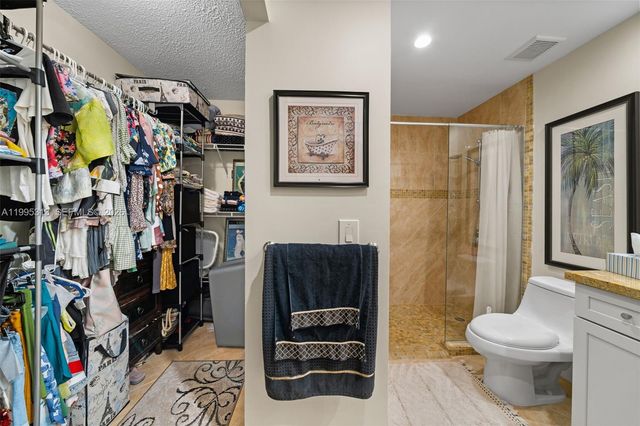 200 Diplomat Pkwy 732, Hallandale Beach, FL 33009