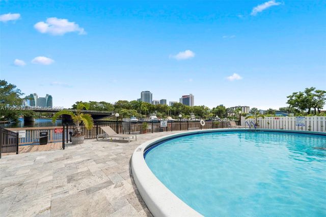 200 Diplomat Pkwy 732, Hallandale Beach, FL 33009